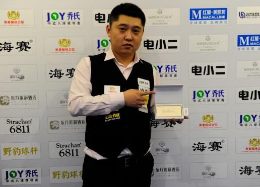 在采访中表 在采访中表